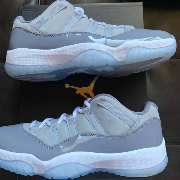 Jordan 11 cool grey size 8